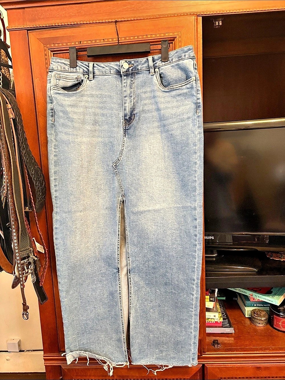 Refuge Denim skirt with frayed edges approximately 28 inches long size extra lar